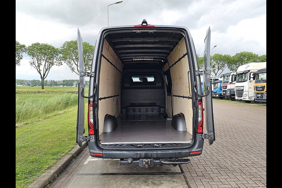 Mercedes-Benz Sprinter 319 3.0 V6 L3H2 Maxi LED  Automaat 3.5t-Trekhaak Mbux10 Navi Airco Cruise Control Camera Euro6 190 PK