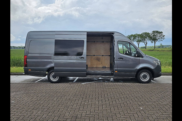 Mercedes-Benz Sprinter 319 3.0 V6 L3H2 Maxi LED  Automaat 3.5t-Trekhaak Mbux10 Navi Airco Cruise Control Camera Euro6 190 PK