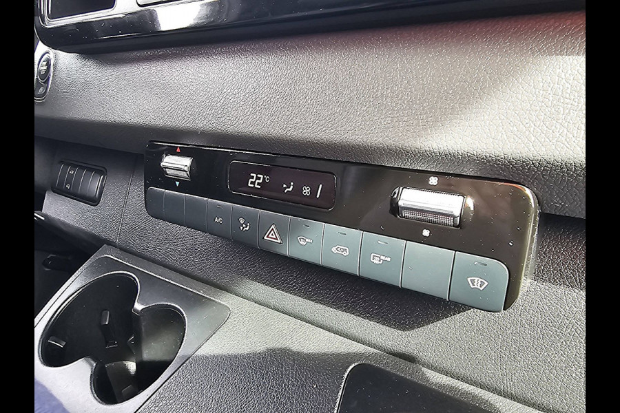 Mercedes-Benz Sprinter 319 3.0 V6 L3H2 Maxi LED  Automaat 3.5t-Trekhaak Mbux10 Navi Airco Cruise Control Camera Euro6 190 PK