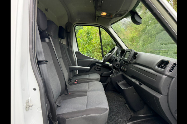 Renault Master T33 2.3 dCi 135 L2H2 Work Edition |'' 104.000 KM '' + Achteruitrijcamera Nu € 13.999,- EX BTW