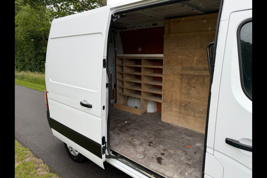 Renault Master T33 2.3 dCi 135 L2H2 Work Edition |'' 104.000 KM '' + Achteruitrijcamera Nu € 13.999,- EX BTW