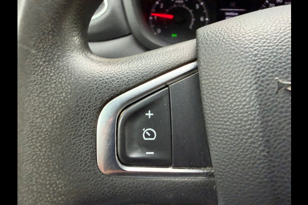 Renault Master T33 2.3 dCi 135 L2H2 Work Edition |'' 104.000 KM '' + Achteruitrijcamera Nu € 13.999,- EX BTW