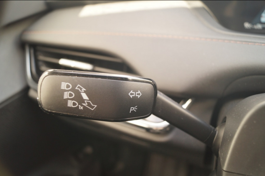 Škoda ENYAQ iV 80 First Edition -SOH93%-LEER-LED-TREKHAAK-ECC-
