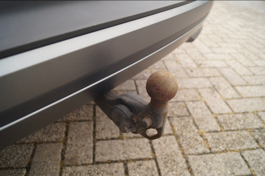 Škoda ENYAQ iV 80 First Edition -SOH93%-LEER-LED-TREKHAAK-ECC-