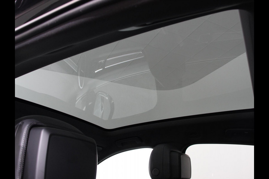 Porsche Cayenne Coupé 3.0 E-Hybrid 476pk Platinum Edition Leder Panorama dak Luchtvering Comfortstoelen Electrische Navigatie Climate Control Cruise control Lichtmetalen velgen Apple Carplay/ Android Auto