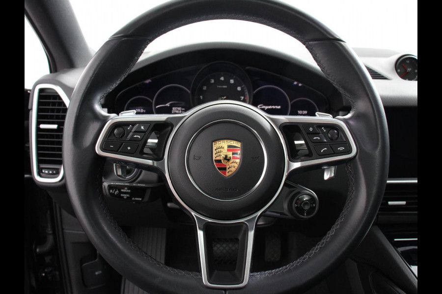 Porsche Cayenne Coupé 3.0 E-Hybrid 476pk Platinum Edition Leder Panorama dak Luchtvering Comfortstoelen Electrische Navigatie Climate Control Cruise control Lichtmetalen velgen Apple Carplay/ Android Auto