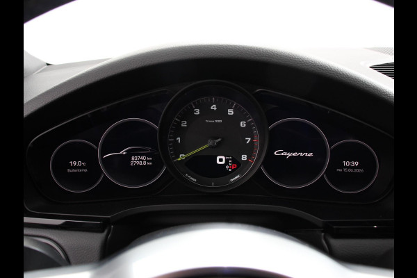 Porsche Cayenne Coupé 3.0 E-Hybrid 476pk Platinum Edition Leder Panorama dak Luchtvering Comfortstoelen Electrische Navigatie Climate Control Cruise control Lichtmetalen velgen Apple Carplay/ Android Auto