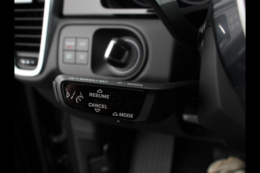 Porsche Cayenne Coupé 3.0 E-Hybrid 476pk Platinum Edition Leder Panorama dak Luchtvering Comfortstoelen Electrische Navigatie Climate Control Cruise control Lichtmetalen velgen Apple Carplay/ Android Auto