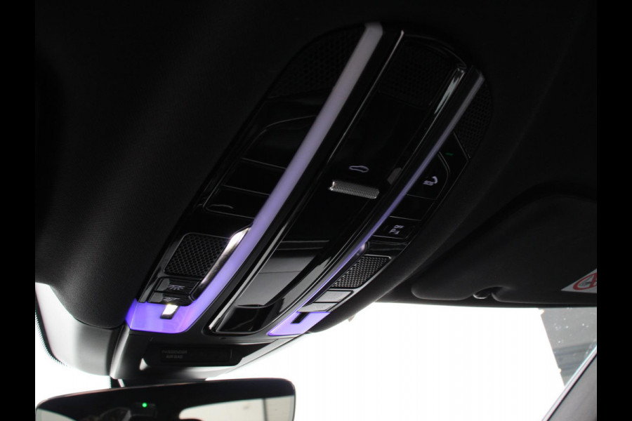 Porsche Cayenne Coupé 3.0 E-Hybrid 476pk Platinum Edition Leder Panorama dak Luchtvering Comfortstoelen Electrische Navigatie Climate Control Cruise control Lichtmetalen velgen Apple Carplay/ Android Auto