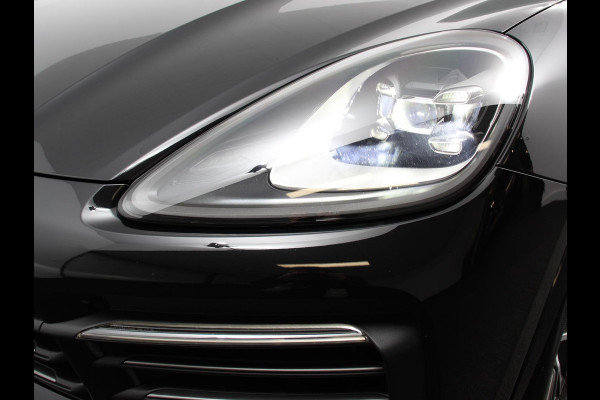 Porsche Cayenne Coupé 3.0 E-Hybrid 476pk Platinum Edition Leder Panorama dak Luchtvering Comfortstoelen Electrische Navigatie Climate Control Cruise control Lichtmetalen velgen Apple Carplay/ Android Auto