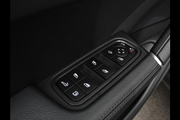 Porsche Cayenne Coupé 3.0 E-Hybrid 476pk Platinum Edition Leder Panorama dak Luchtvering Comfortstoelen Electrische Navigatie Climate Control Cruise control Lichtmetalen velgen Apple Carplay/ Android Auto
