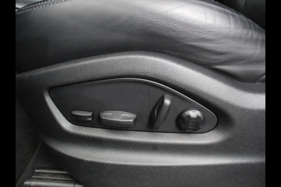 Porsche Cayenne Coupé 3.0 E-Hybrid 476pk Platinum Edition Leder Panorama dak Luchtvering Comfortstoelen Electrische Navigatie Climate Control Cruise control Lichtmetalen velgen Apple Carplay/ Android Auto