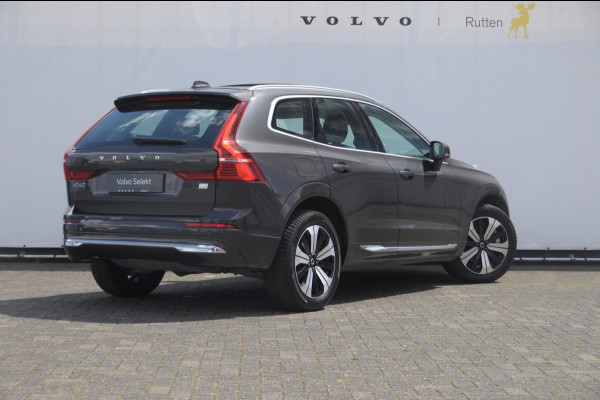 Volvo XC60 T6 350PK Automaat AWD Plus Bright / Panoramadak / Climate control / Parkeersensoren met camera / Elektrische stoelen / elektrische achterklep / Lederen bekleding / Apple carplay / Allseason banden