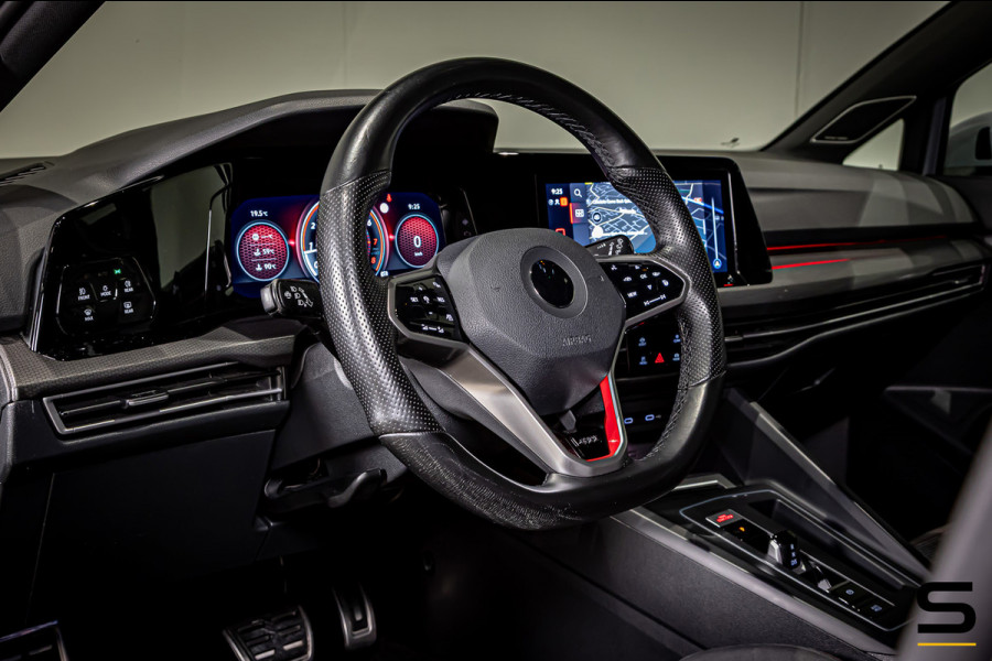 Volkswagen Golf 2.0 TSI GTI|Cam|Trekhaak|Acc|Dealer onderhou