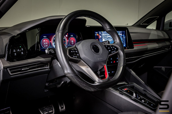 Volkswagen Golf 2.0 TSI GTI|Cam|Trekhaak|Acc|Dealer onderhou