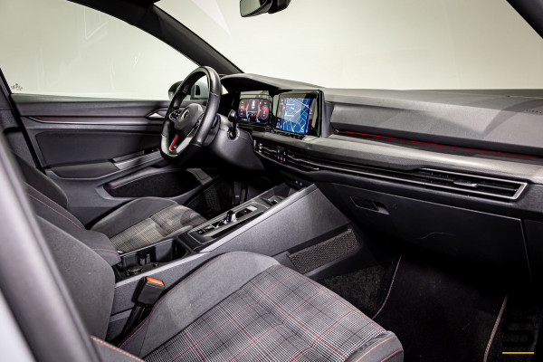 Volkswagen Golf 2.0 TSI GTI|Cam|Trekhaak|Acc|Dealer onderhou