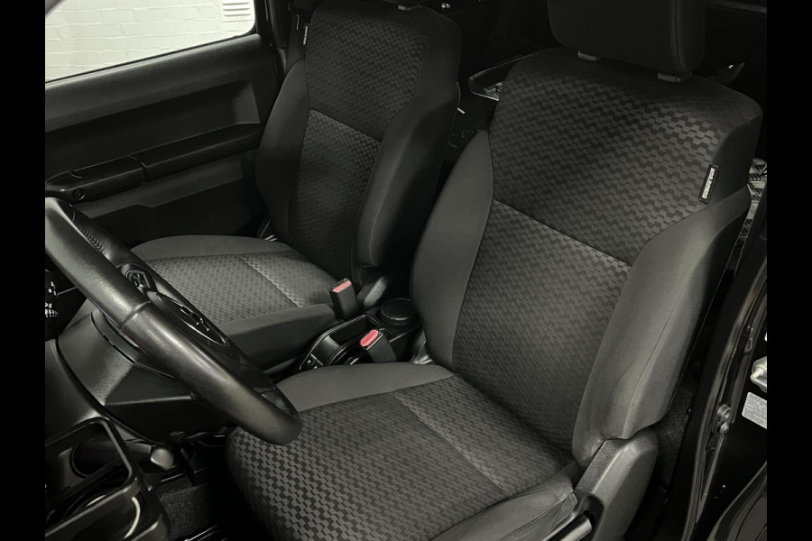 Suzuki Jimny 1.5 Stijl *4 persoons* Trekhaak | Cruise-/ climate control | Stoelverwarming | Airco | Navigatie | Carplay