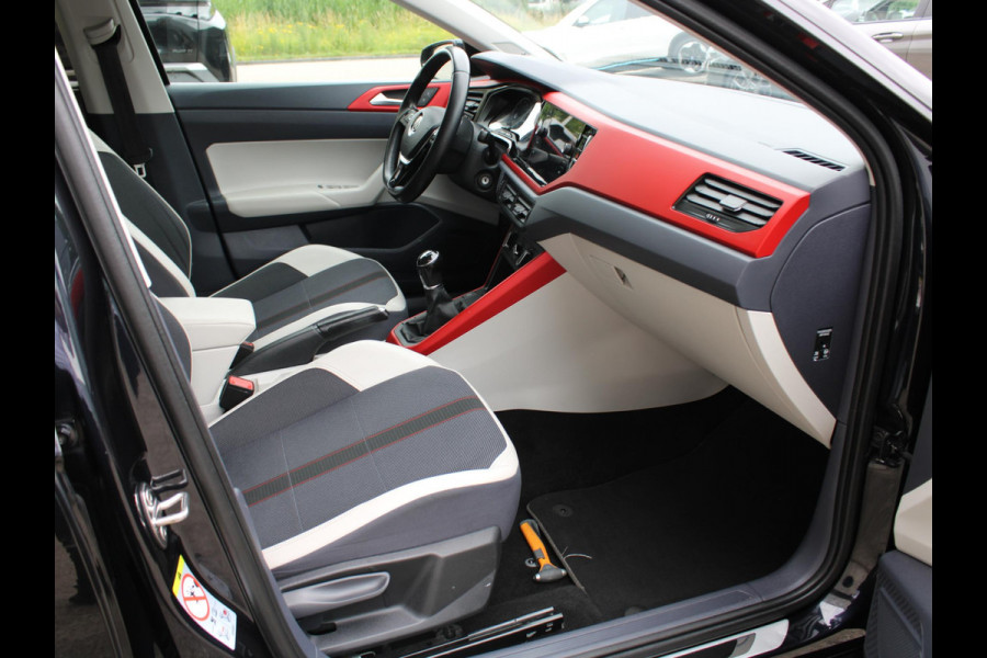 Volkswagen Polo 1.0 TSI Beats | APPLE CARPLAY / ANDOIRD AUTO | ADAPTIEVE CRUISE CONTROL | ACHTERUITRIJCAMERA |