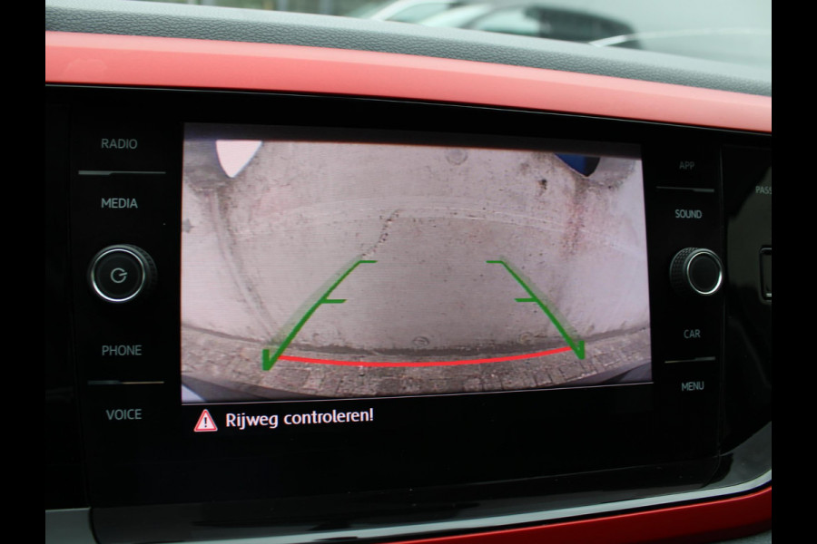 Volkswagen Polo 1.0 TSI Beats | APPLE CARPLAY / ANDOIRD AUTO | ADAPTIEVE CRUISE CONTROL | ACHTERUITRIJCAMERA |
