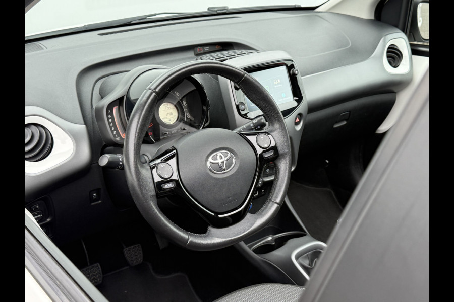 Toyota Aygo 1.0 VVT-i x-joy cabrio | CarPlay | Bluetooth | Clima | DAB+ | LED