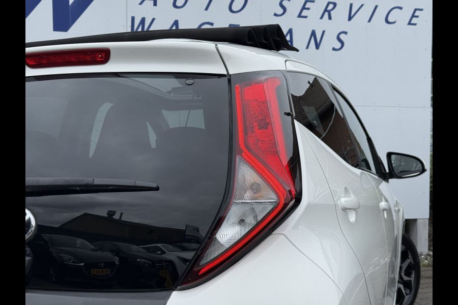 Toyota Aygo 1.0 VVT-i x-joy cabrio | CarPlay | Bluetooth | Clima | DAB+ | LED