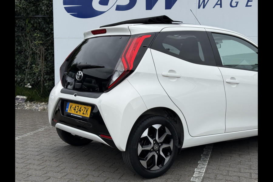 Toyota Aygo 1.0 VVT-i x-joy cabrio | CarPlay | Bluetooth | Clima | DAB+ | LED