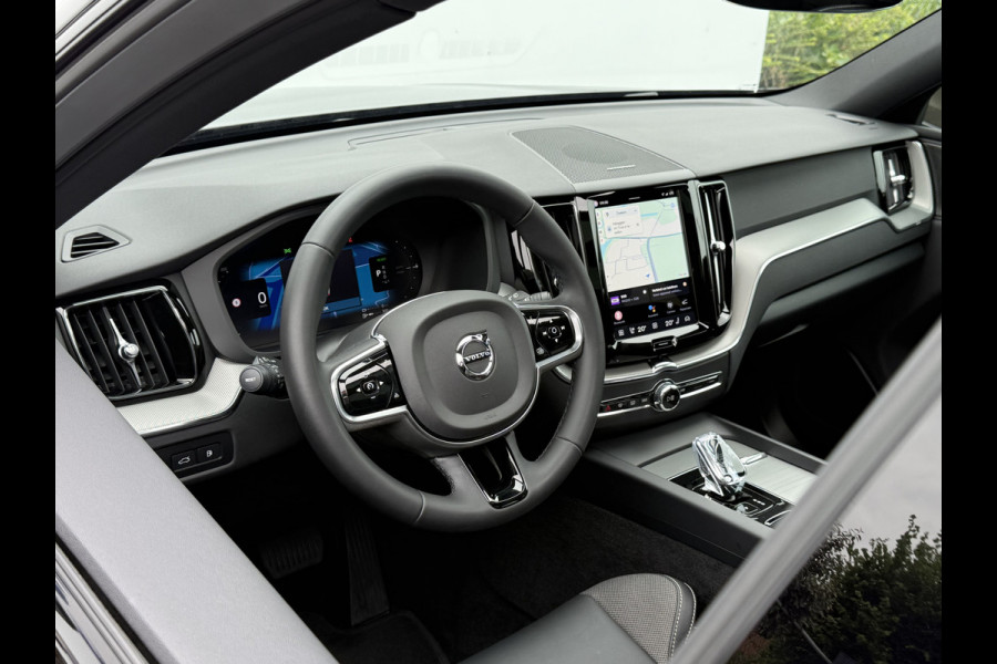 Volvo XC60 2.0 T6 Plug-in hybrid AWD Plus Black Edition | Pano | Pilot Assit | Memory | H/K Audio | 21 inch