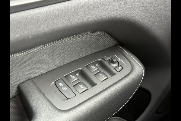 Volvo XC60 2.0 T6 Plug-in hybrid AWD Plus Black Edition | Pano | Pilot Assit | Memory | H/K Audio | 21 inch