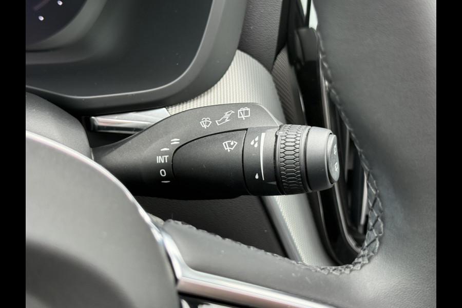 Volvo XC60 2.0 T6 Plug-in hybrid AWD Plus Black Edition | Pano | Pilot Assit | Memory | H/K Audio | 21 inch
