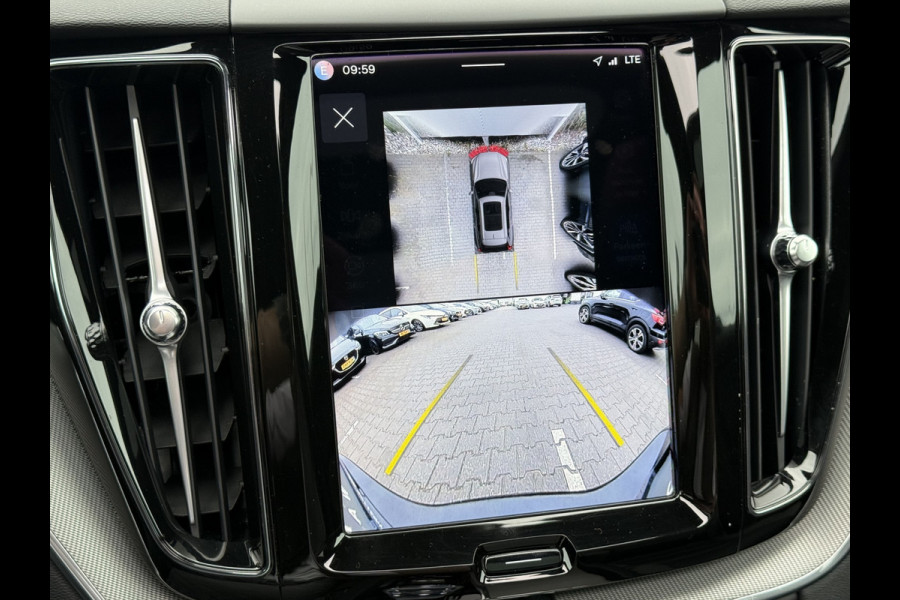 Volvo XC60 2.0 T6 Plug-in hybrid AWD Plus Black Edition | Pano | Pilot Assit | Memory | H/K Audio | 21 inch