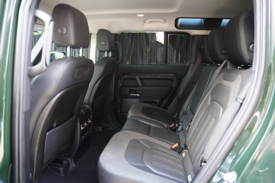 Land Rover Defender P400 110 X-Dynamic 7p. GERESERVEERD