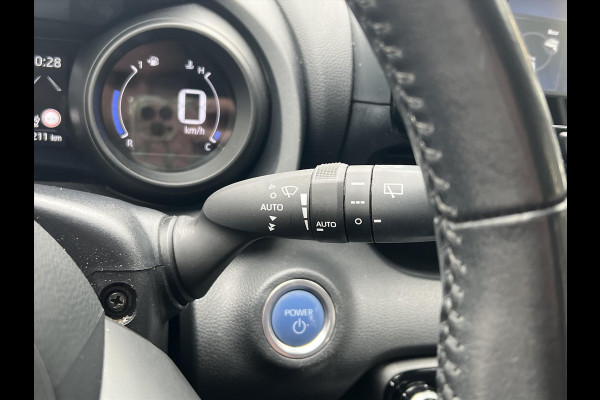 Toyota Yaris 1.5 Hybrid 116pk Dynamic Plus | Parkeersensoren, Stoelverwarming, Keyless