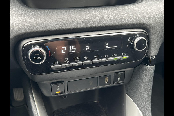 Toyota Yaris 1.5 Hybrid 116pk Dynamic Plus | Parkeersensoren, Stoelverwarming, Keyless
