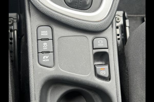 Toyota Yaris 1.5 Hybrid 116pk Dynamic Plus | Parkeersensoren, Stoelverwarming, Keyless