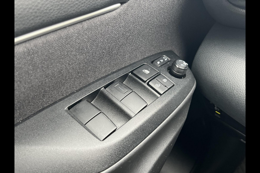 Toyota Yaris 1.5 Hybrid 116pk Dynamic Plus | Parkeersensoren, Stoelverwarming, Keyless