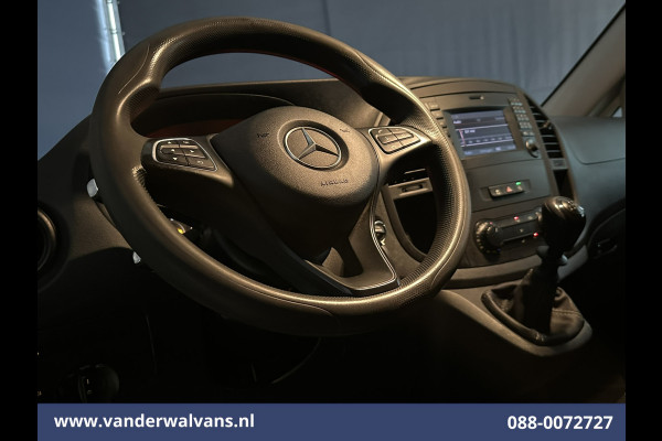 Mercedes-Benz Vito 116 CDI 164pk L3H1 Euro6 Airco | Camera | Cruisecontrol | LED | 2500kg Trekhaak Parkeersensoren, Stoelverwarming, Bijrijdersbank