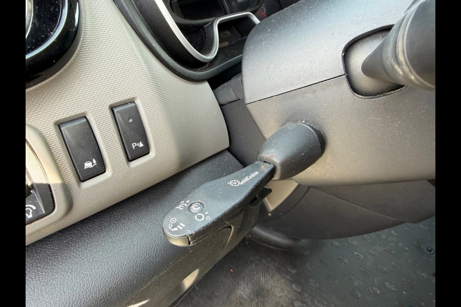 Renault Trafic Passenger 1.6 dCi L2H1| Airco | Cruise | Radio | 9 persoons |
