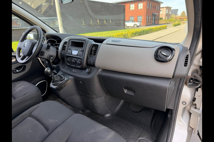 Renault Trafic Passenger 1.6 dCi L2H1| Airco | Cruise | Radio | 9 persoons |