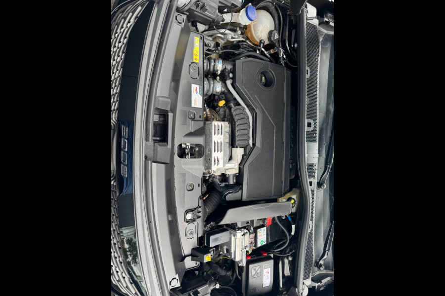 Peugeot 2008 1.2 Hybrid DSC6 Style /Led /Cruise /Garantie