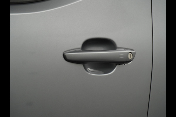 Citroën Berlingo 1.5 BlueHDi 130 EAT8 S&S L1 - Lichtmetalenvelgen - Sportpakket - Bullbar - Ledbar - AppleCarplay - Android Auto - Virena Zekerheidspakket 895 ,- 12 maanden BOVAG Garantie