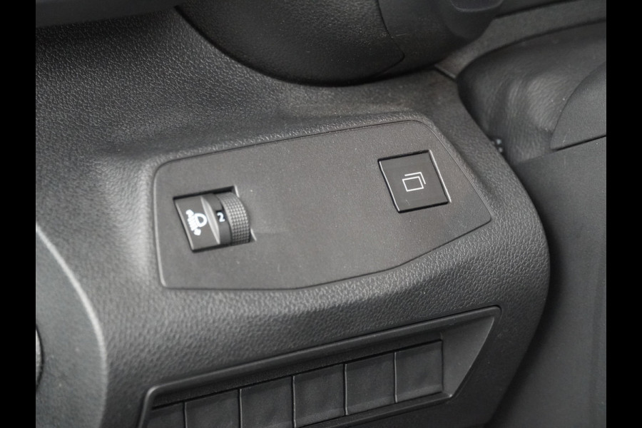 Citroën Berlingo 1.5 BlueHDi 130 EAT8 S&S L1 - Lichtmetalenvelgen - Sportpakket - Bullbar - Ledbar - AppleCarplay - Android Auto - Virena Zekerheidspakket 895 ,- 12 maanden BOVAG Garantie