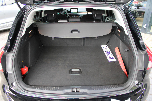 Ford FOCUS Wagon 1.0 EcoBoost Titanium Business | Achteruitrijcamera | Stoelverwarming | Trekhaak