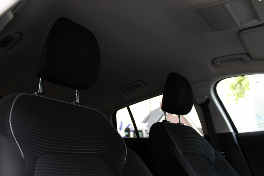 Ford FOCUS Wagon 1.0 EcoBoost Titanium Business | Achteruitrijcamera | Stoelverwarming | Trekhaak