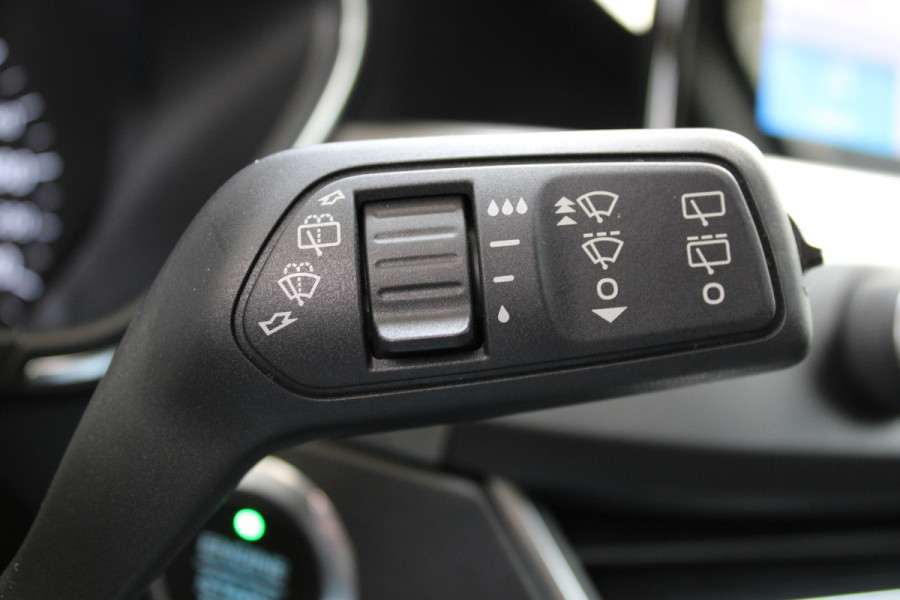 Ford FOCUS Wagon 1.0 EcoBoost Titanium Business | Achteruitrijcamera | Stoelverwarming | Trekhaak