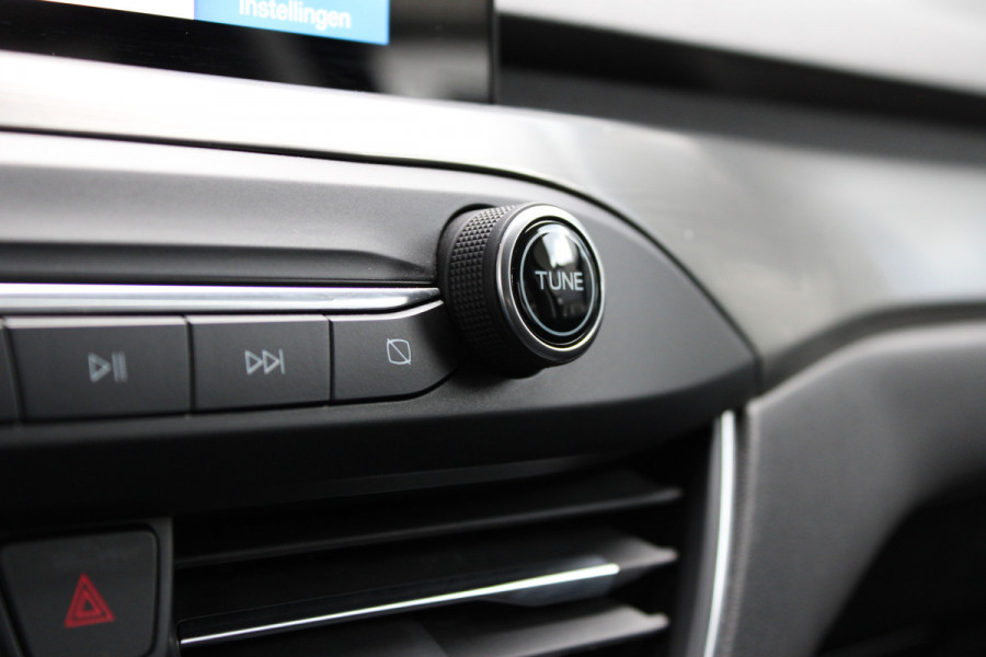 Ford FOCUS Wagon 1.0 EcoBoost Titanium Business | Achteruitrijcamera | Stoelverwarming | Trekhaak