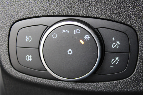 Ford FOCUS Wagon 1.0 EcoBoost Titanium Business | Achteruitrijcamera | Stoelverwarming | Trekhaak