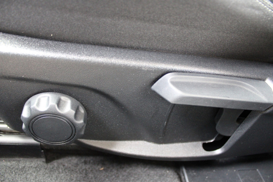Ford FOCUS Wagon 1.0 EcoBoost Titanium Business | Achteruitrijcamera | Stoelverwarming | Trekhaak