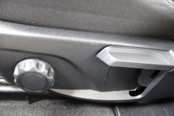 Ford FOCUS Wagon 1.0 EcoBoost Titanium Business | Achteruitrijcamera | Stoelverwarming | Trekhaak