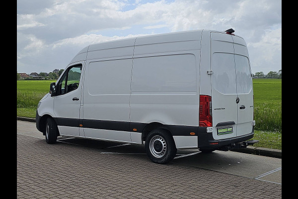 Mercedes-Benz Sprinter 317 1.9 CDI L2H2 RWD L2H2 RWD 3.5t-Trekhaak Airco Camera Mbux PDC Standkachel Euro6 170 PK