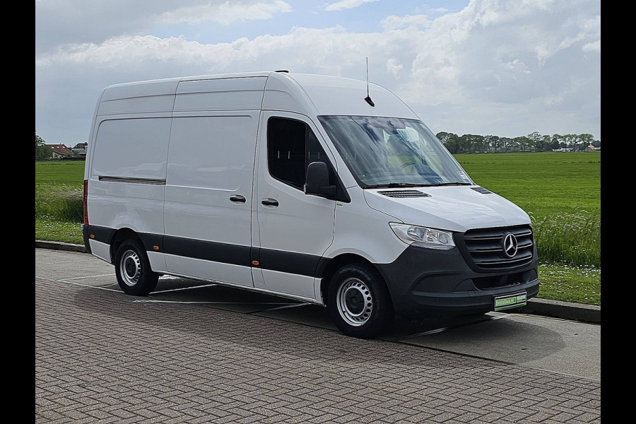Mercedes-Benz Sprinter 317 1.9 CDI L2H2 RWD L2H2 RWD 3.5t-Trekhaak Airco Camera Mbux PDC Standkachel Euro6 170 PK